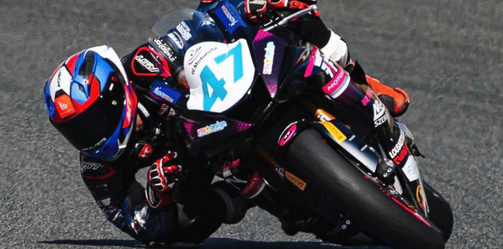 Varga Tibor Erik Fifty Motorsport galériaképe Yamaha R6 versenymotorral az ESBK-ban